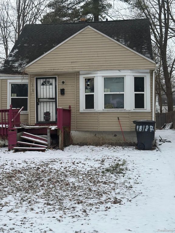 18187 Stout Street, Detroit, MI 48219