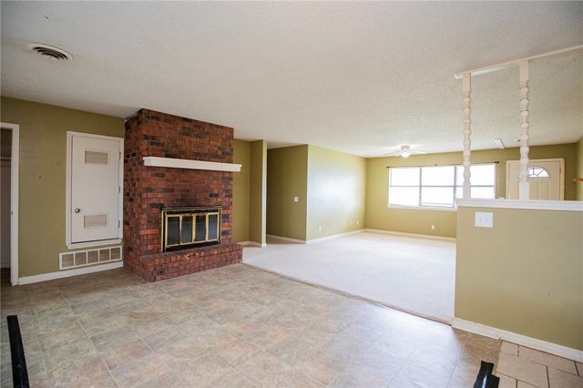 12085 N Jackson Highway, Lincoln, AR 72744