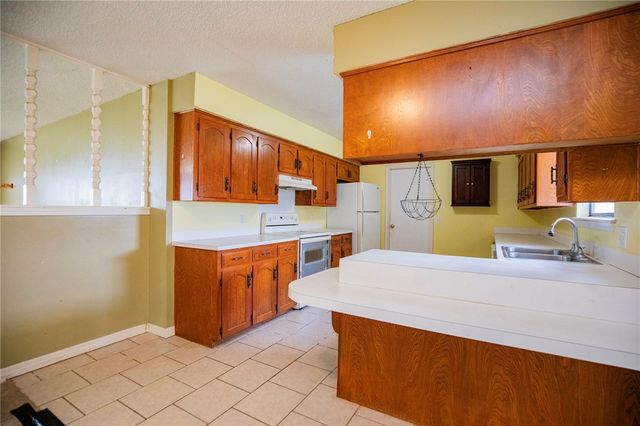 12085 N Jackson Highway, Lincoln, AR 72744