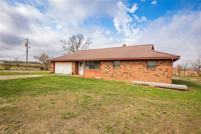 12085 N Jackson Highway, Lincoln, AR 72744
