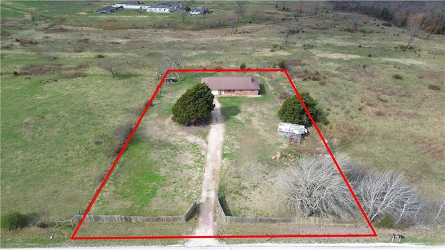 12085 N Jackson Highway, Lincoln, AR 72744