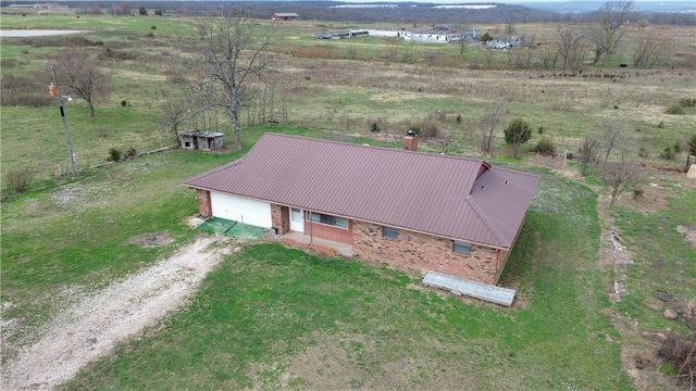 12085 N Jackson Highway, Lincoln, AR 72744