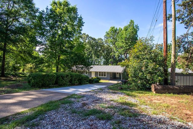 106 W Ward, White Oak, TX 75693