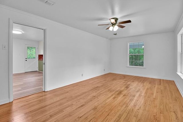 106 W Ward, White Oak, TX 75693