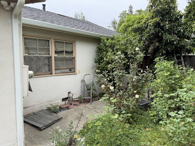 Address unavailable.