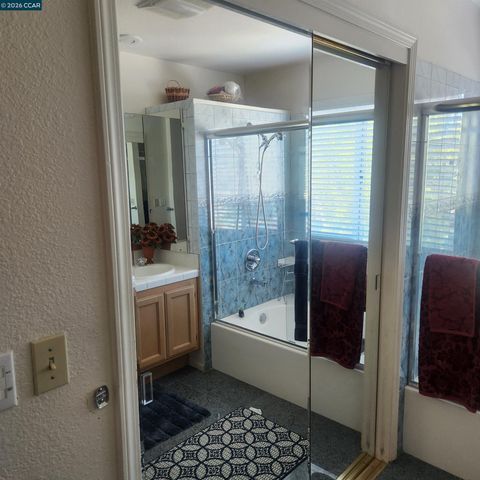 331 Avalon Cir, Pittsburg, CA 94565