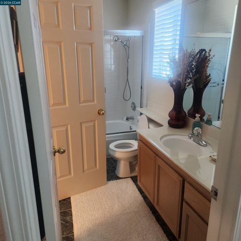331 Avalon Cir, Pittsburg, CA 94565