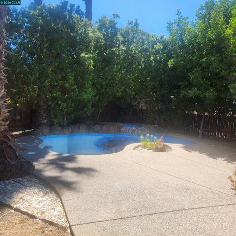 331 Avalon Cir, Pittsburg, CA 94565