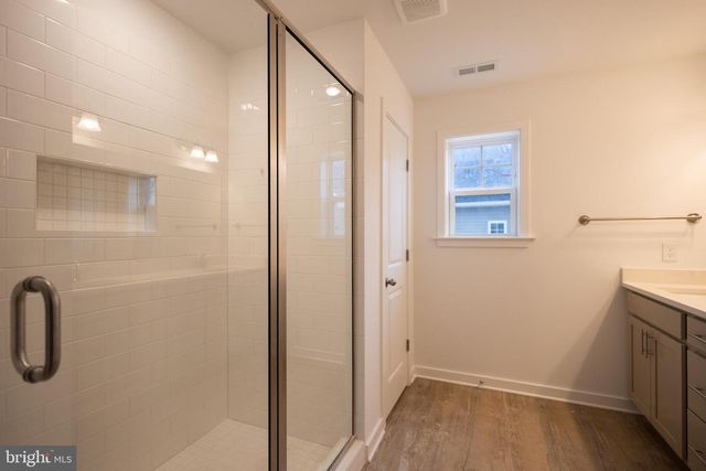 127 THOROUGHBRED TER, Martinsburg, WV 25404