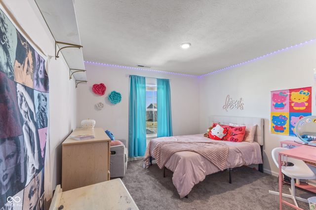 6905 W Wintergreen Court, Mccordsville, IN 46055