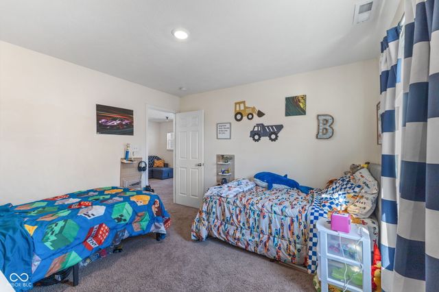 6905 W Wintergreen Court, Mccordsville, IN 46055