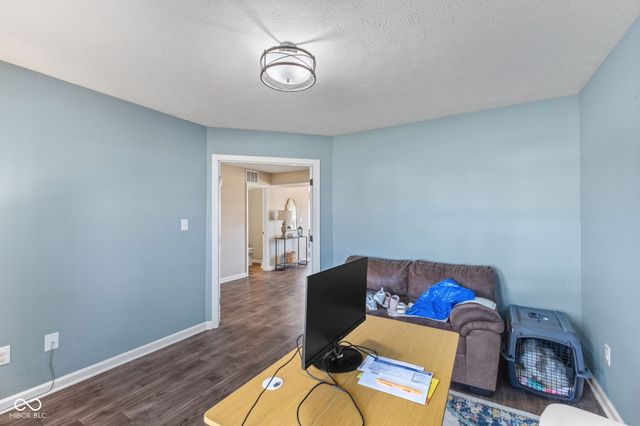 6905 W Wintergreen Court, Mccordsville, IN 46055