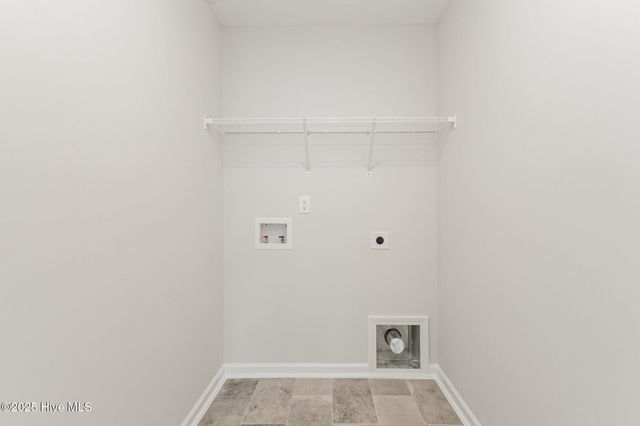 77 Littlefield Lane, La Grange, NC 28551