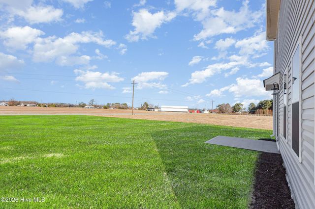 77 Littlefield Lane, La Grange, NC 28551