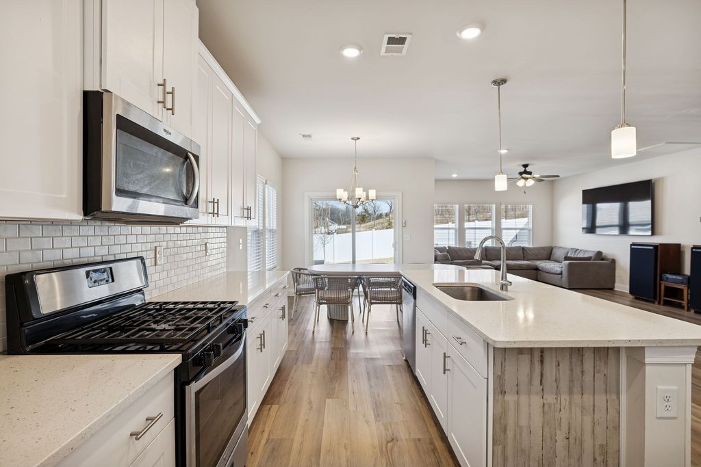 3609 Four Leaf Way, Antioch, TN 37013