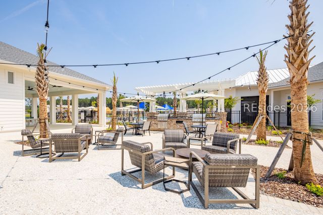 10 Knotty Pine Dr, Bluffton, SC 29909