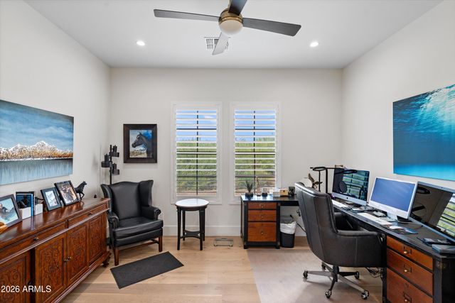 8530 E NIGHTINGALE STAR Drive, Scottsdale, AZ 85266