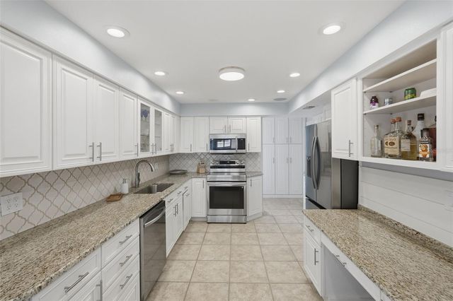 2822 W VINA DEL MAR BOULEVARD, St Pete Beach, FL 33706