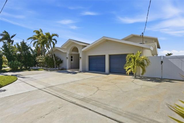 2822 W VINA DEL MAR BOULEVARD, St Pete Beach, FL 33706