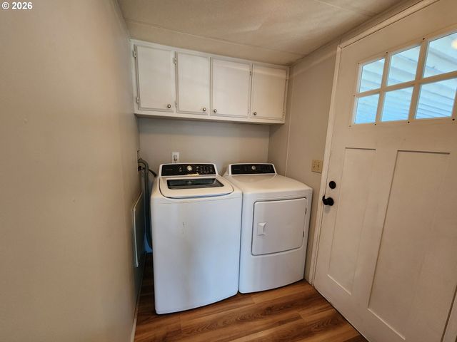 2804 Se COURTNEY Ave 12, Milwaukie, OR 97222