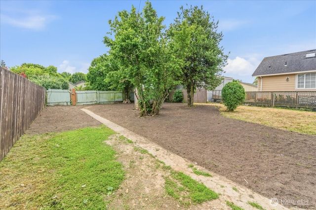 1116 9th Avenue, Longview, WA 98632