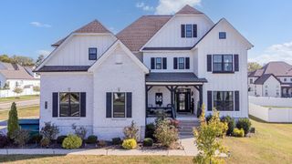 9017 Safe Haven Pl, Spring Hill, TN 37174