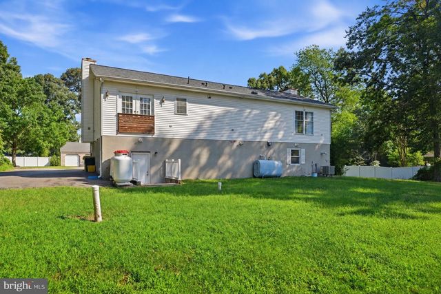 913 FAWN AVE, Pasadena, MD 21122