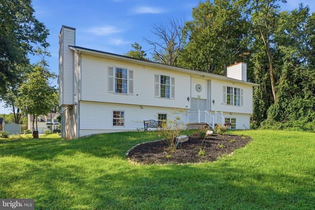 913 FAWN AVE, Pasadena, MD 21122