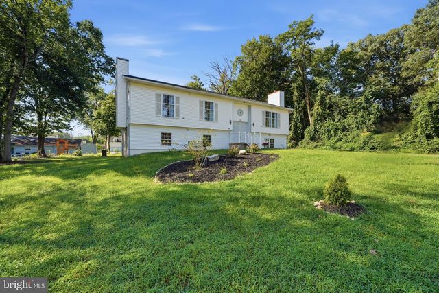 913 FAWN AVE, Pasadena, MD 21122