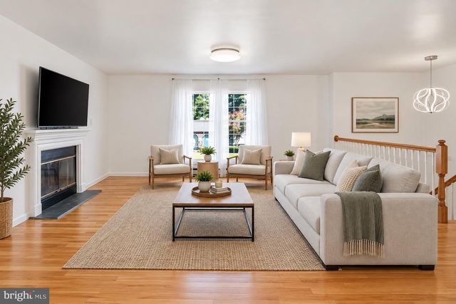 913 FAWN AVE, Pasadena, MD 21122
