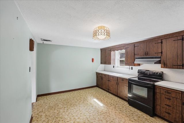 25 Eaton Rd, Dedham, MA 02026