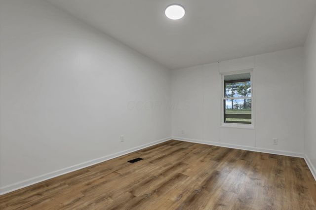 13303 Douglas Lane Road, Centerburg, OH 43011