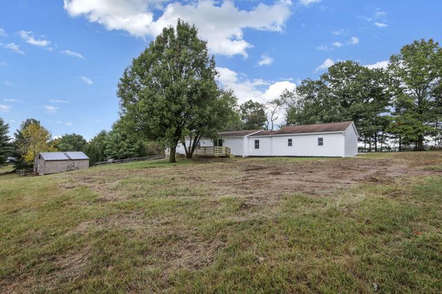 13303 Douglas Lane Road, Centerburg, OH 43011