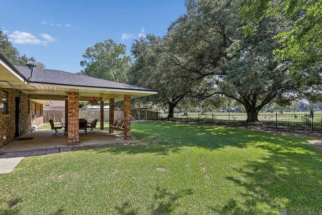 1556 Worsham Dr, Zachary, LA 70791