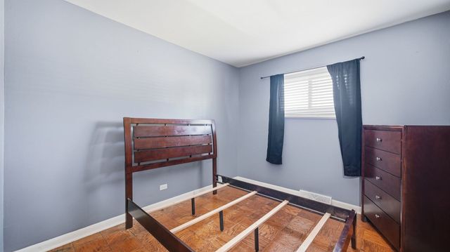 3041 Sherwood Avenue, Markham, IL 60428