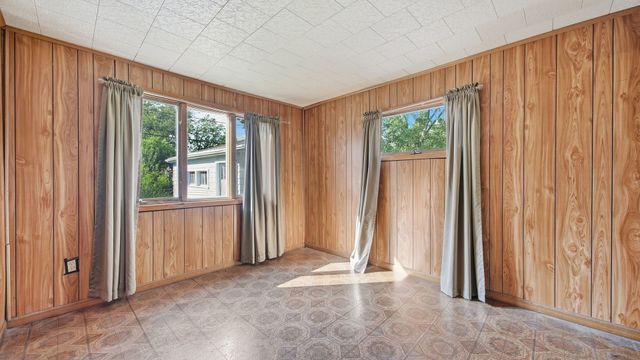 3041 Sherwood Avenue, Markham, IL 60428
