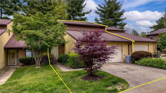 82 Silver Valley Boulevard, Munroe Falls, OH 44262
