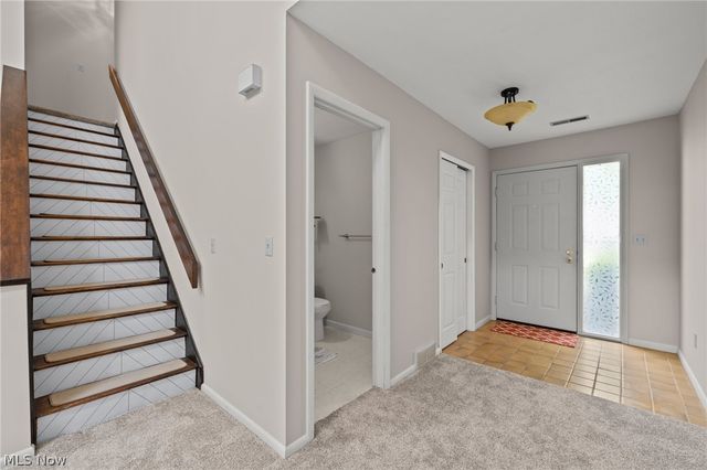 82 Silver Valley Boulevard, Munroe Falls, OH 44262