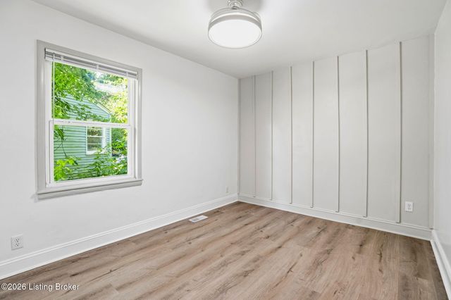 3618 Hudson Ave, Louisville, KY 40211