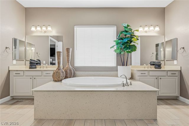 9985 Spider Creek Court, Las Vegas, NV 89149