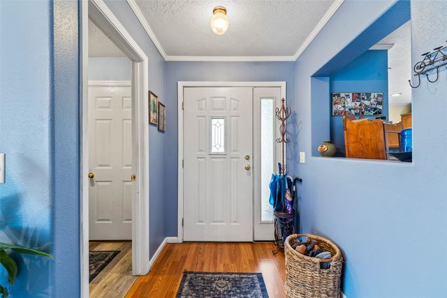 901 33rd Street SW, Bondurant, IA 50035