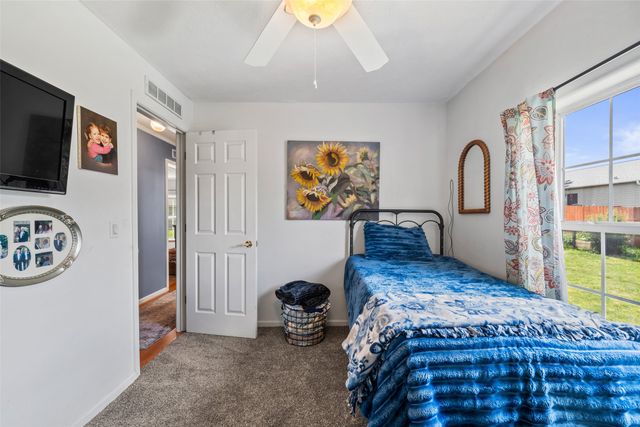 901 33rd Street SW, Bondurant, IA 50035