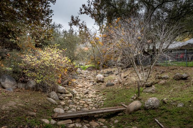 40954 Cherokee Oaks Drive, Three Rivers, CA 93271