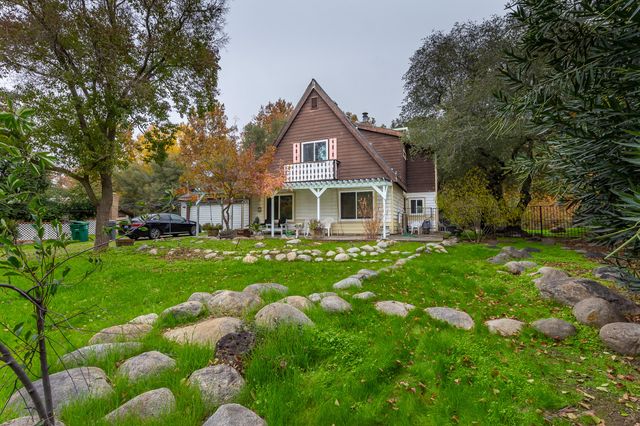 40954 Cherokee Oaks Drive, Three Rivers, CA 93271