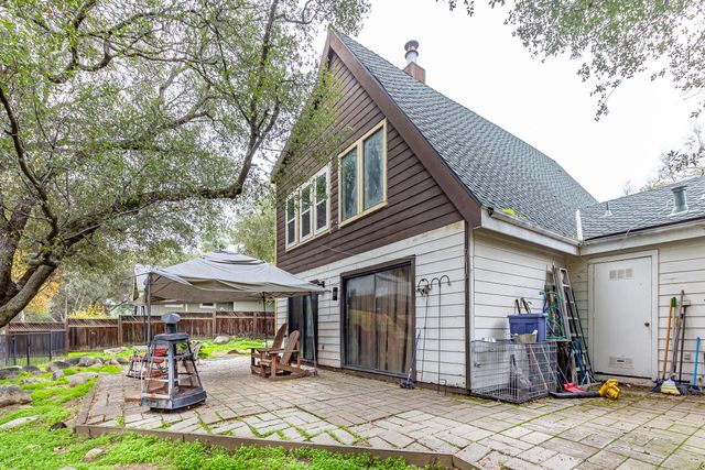 40954 Cherokee Oaks Drive, Three Rivers, CA 93271