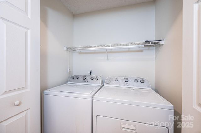 818 Gemcrest Drive NE, Conover, NC 28613