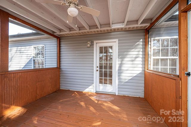 818 Gemcrest Drive NE, Conover, NC 28613