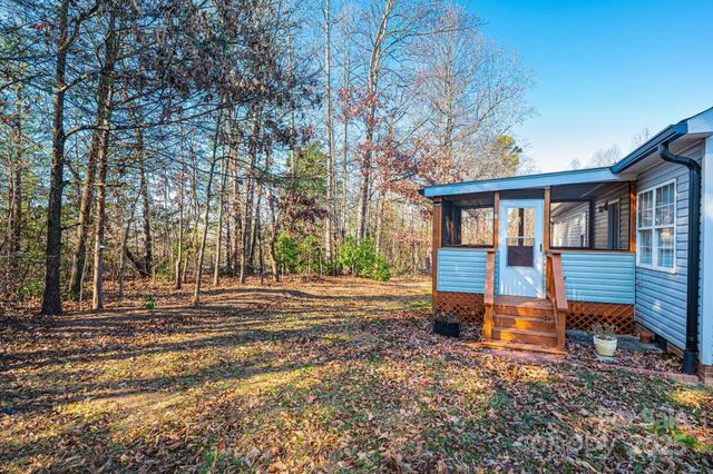 818 Gemcrest Drive NE, Conover, NC 28613