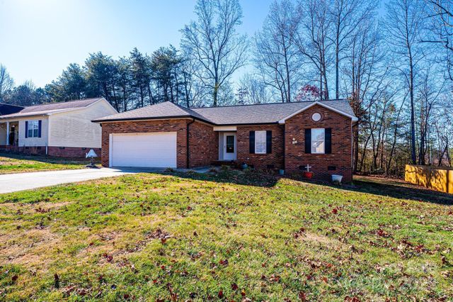 818 Gemcrest Drive NE, Conover, NC 28613