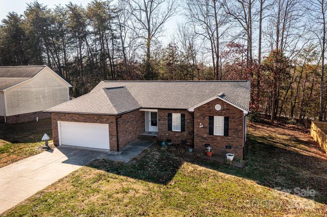 818 Gemcrest Drive NE, Conover, NC 28613